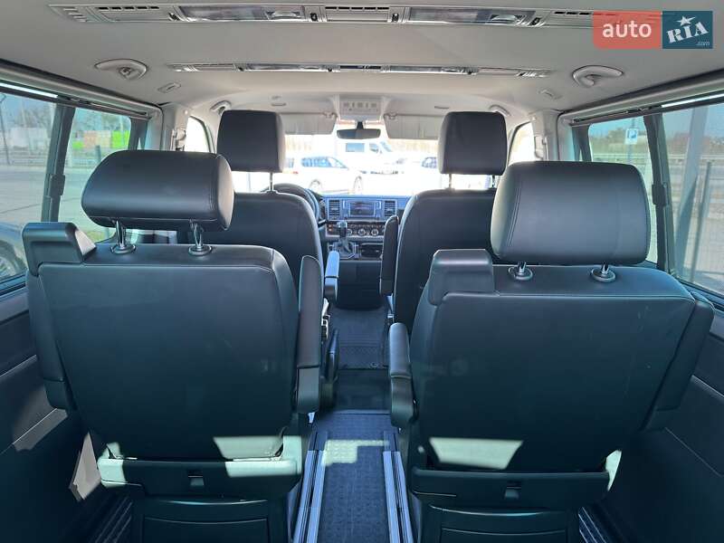Минивэн Volkswagen Multivan 2017 в Ровно