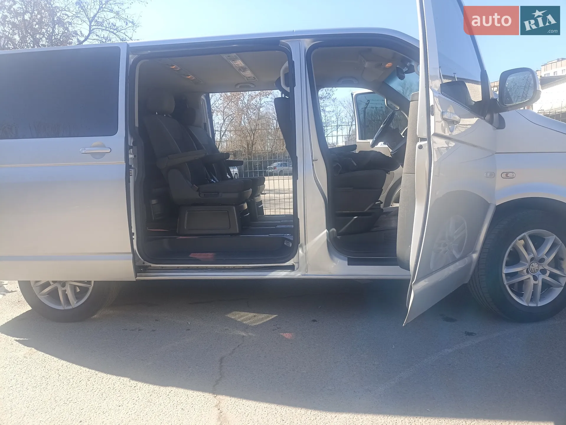 2010 Volkswagen Multivan - мініатюра 21