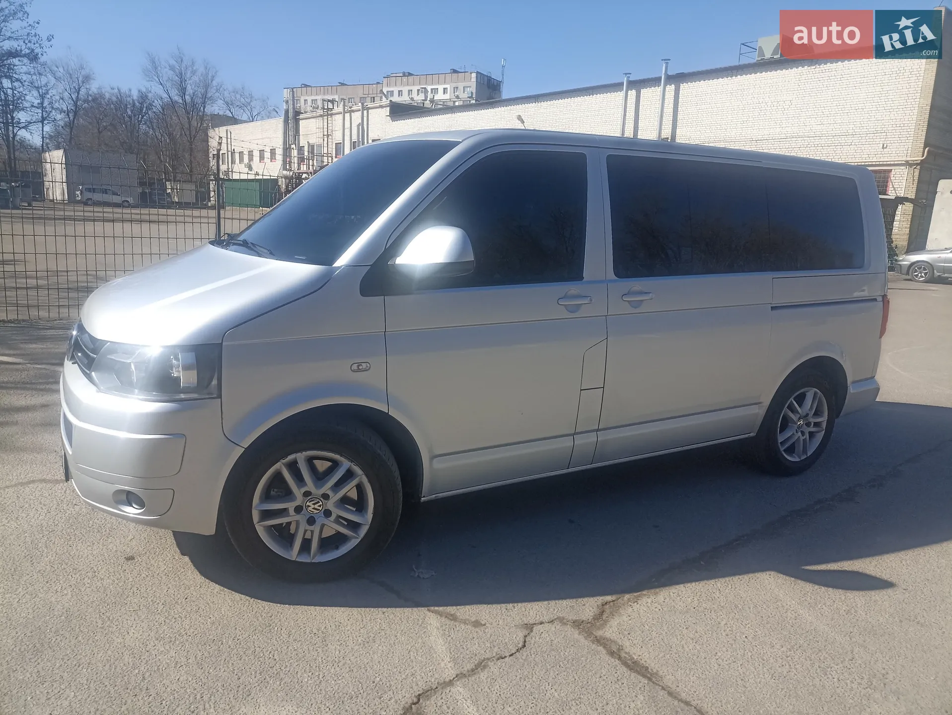 2010 Volkswagen Multivan - мініатюра 35
