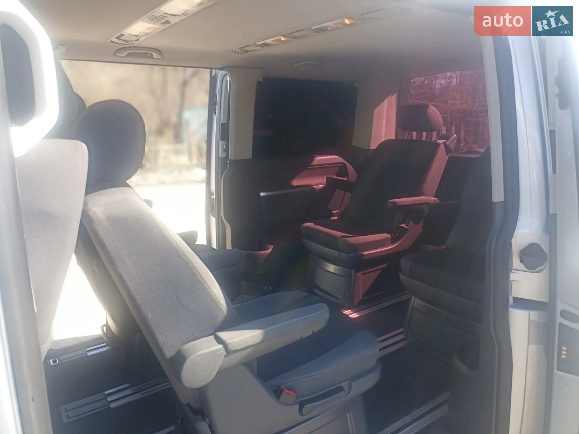2010 Volkswagen Multivan - мініатюра 57