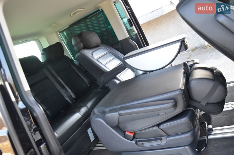 Мінівен Volkswagen Multivan 2016 в Дрогобичі