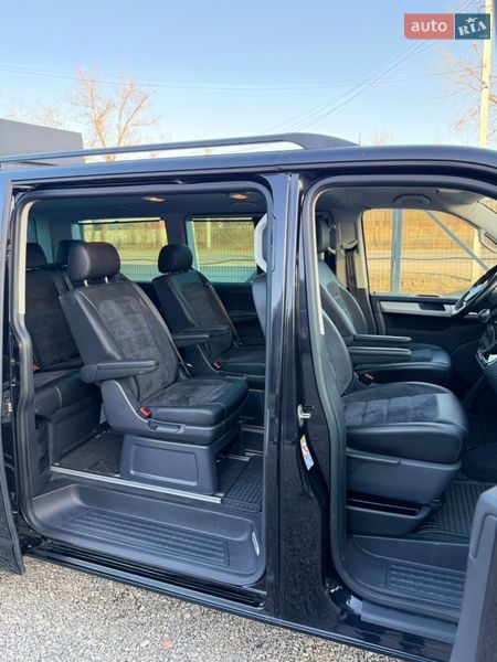 Минивэн Volkswagen Multivan 2018 в Иршаве