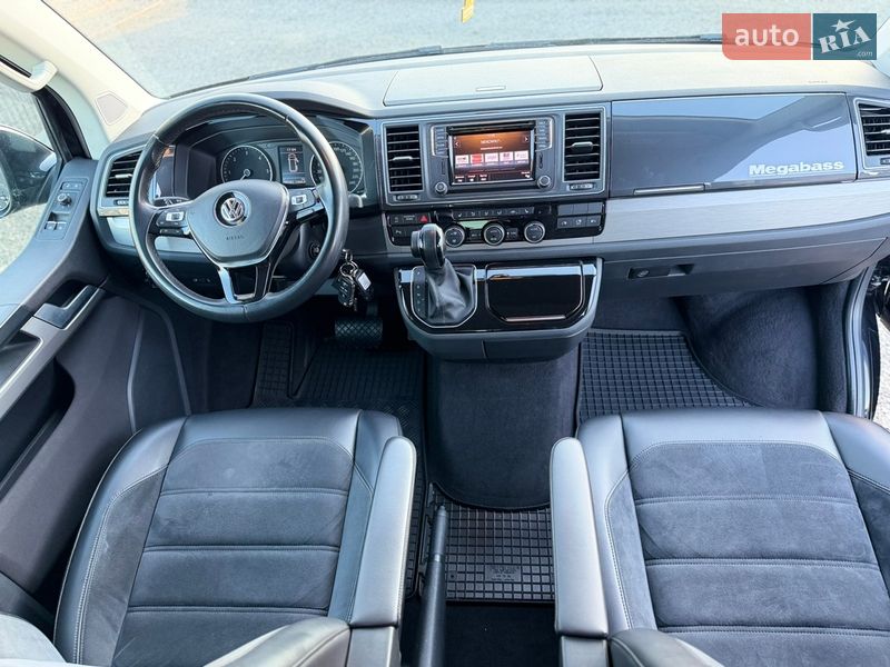 Минивэн Volkswagen Multivan 2018 в Иршаве
