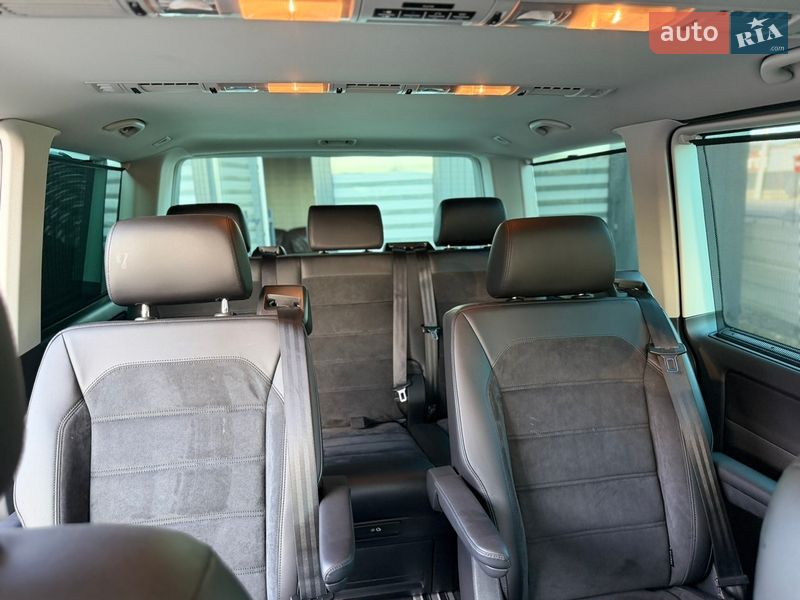 Минивэн Volkswagen Multivan 2018 в Иршаве