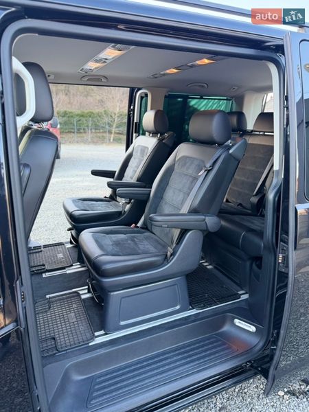Минивэн Volkswagen Multivan 2018 в Иршаве