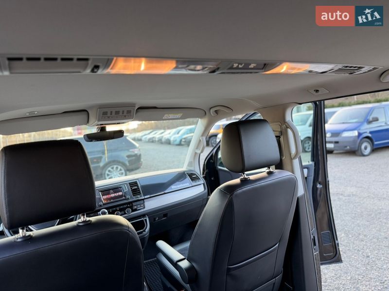 Минивэн Volkswagen Multivan 2018 в Иршаве