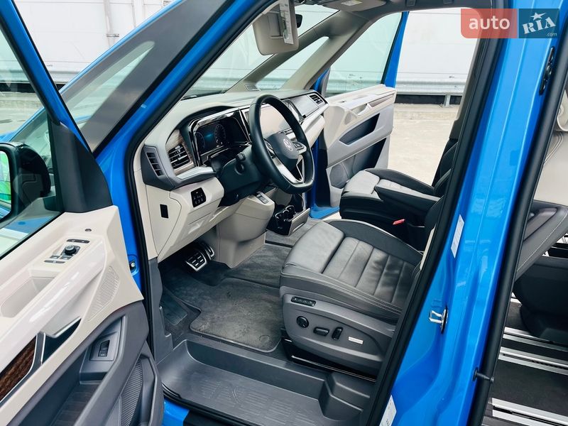 Минивэн Volkswagen Multivan 2023 в Киеве