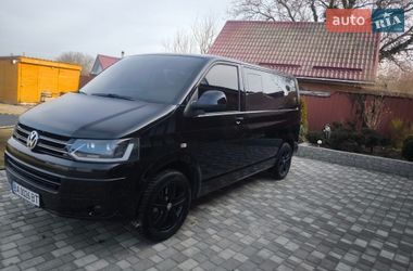 Мінівен Volkswagen Multivan 2010 в Кропивницькому