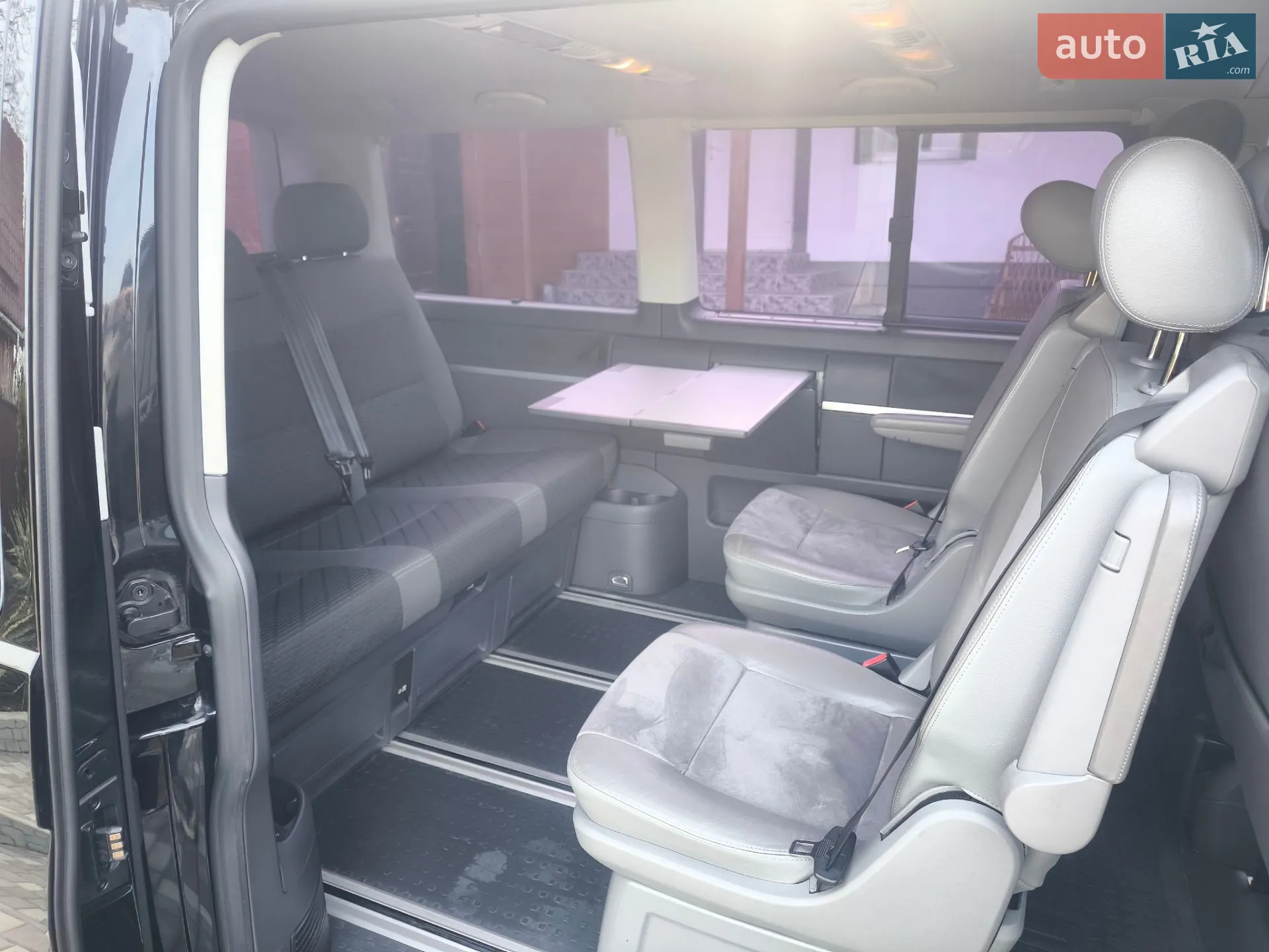 2010 Volkswagen Multivan - мініатюра 35