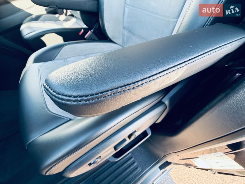 Минивэн Volkswagen Multivan 2020 в Одессе