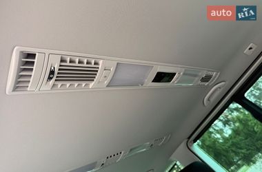 Минивэн Volkswagen Multivan 2023 в Киеве