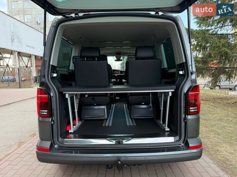 Минивэн Volkswagen Multivan 2023 в Киеве
