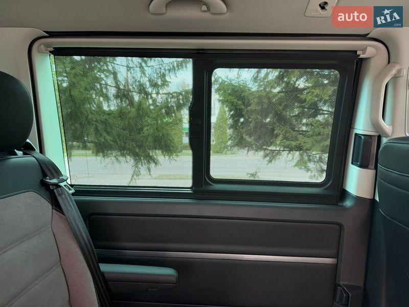 Минивэн Volkswagen Multivan 2023 в Киеве