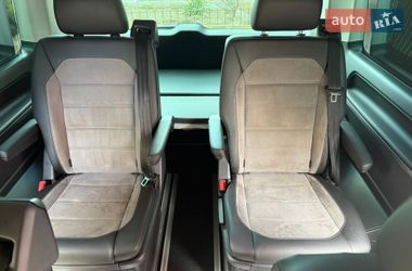 Минивэн Volkswagen Multivan 2023 в Киеве