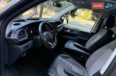 Минивэн Volkswagen Multivan 2023 в Киеве