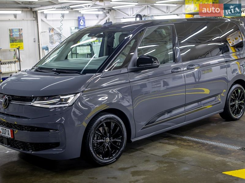 Минивэн Volkswagen Multivan 2022 в Черновцах