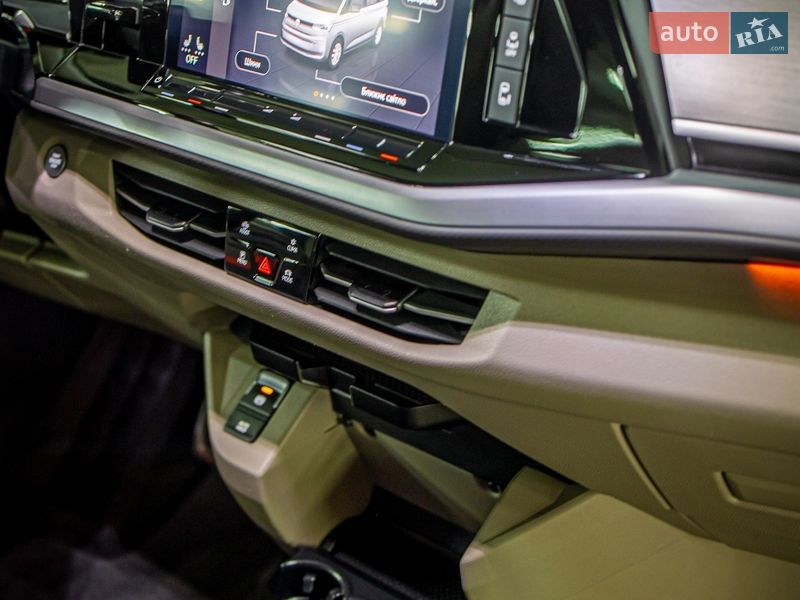 Минивэн Volkswagen Multivan 2022 в Черновцах