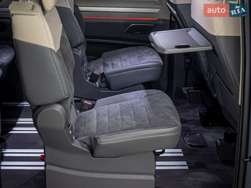 Минивэн Volkswagen Multivan 2022 в Черновцах