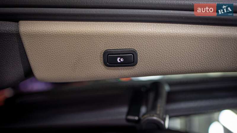 Минивэн Volkswagen Multivan 2022 в Черновцах