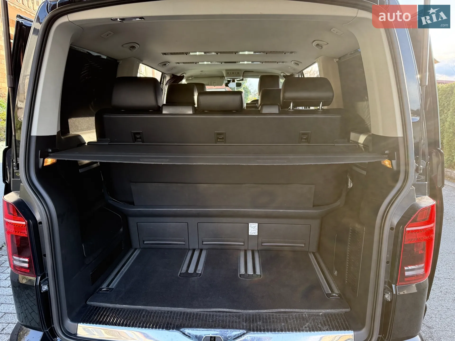 2016 Volkswagen Multivan - мініатюра 29