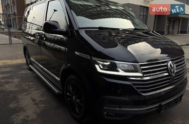 Минивэн Volkswagen Multivan 2022 в Киеве