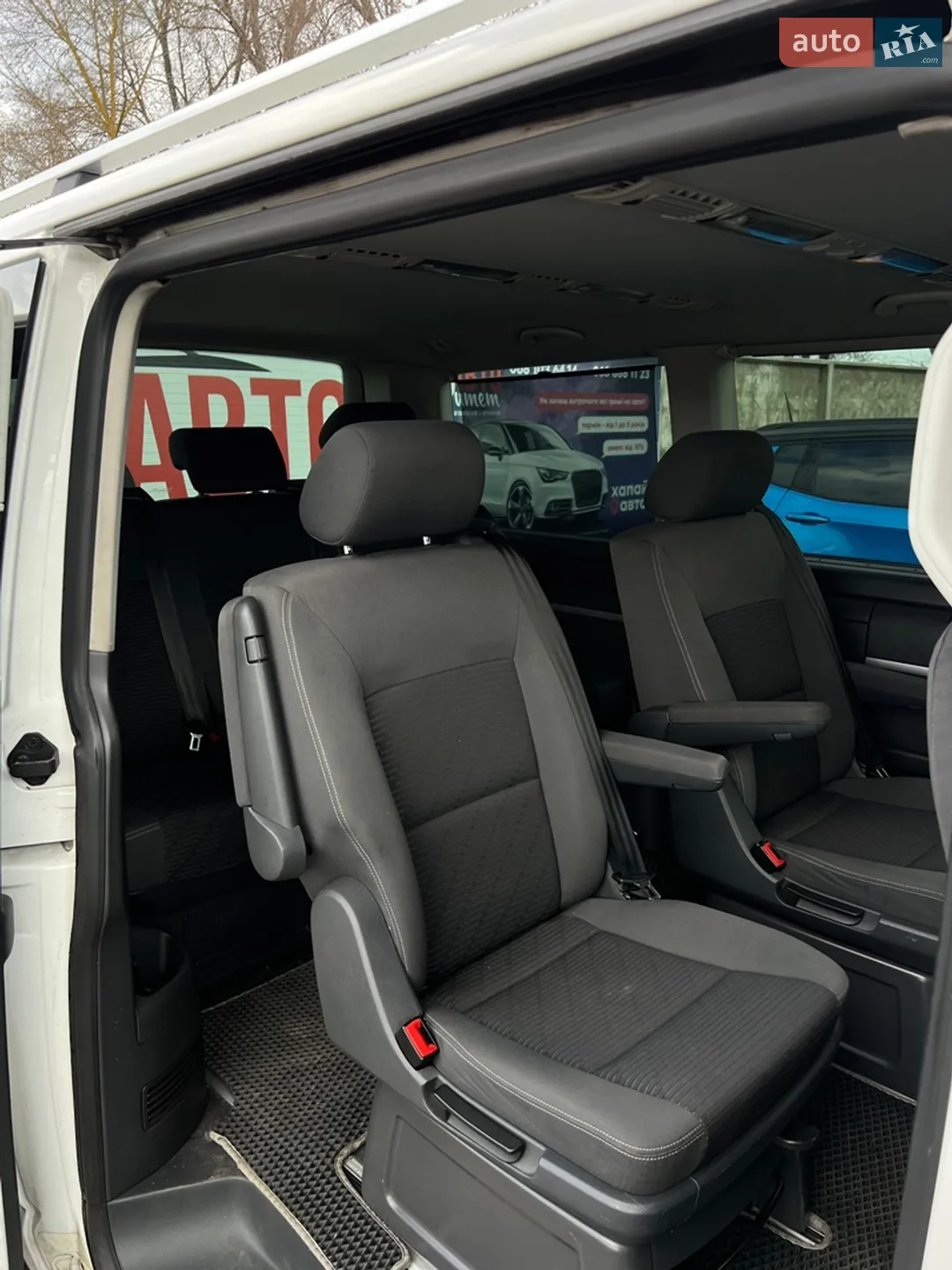 2010 Volkswagen Multivan - мініатюра 17
