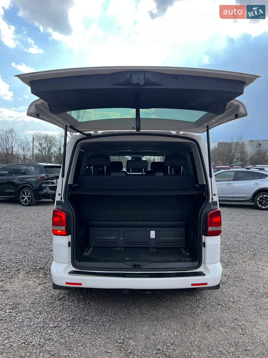 2010 Volkswagen Multivan - мініатюра 23