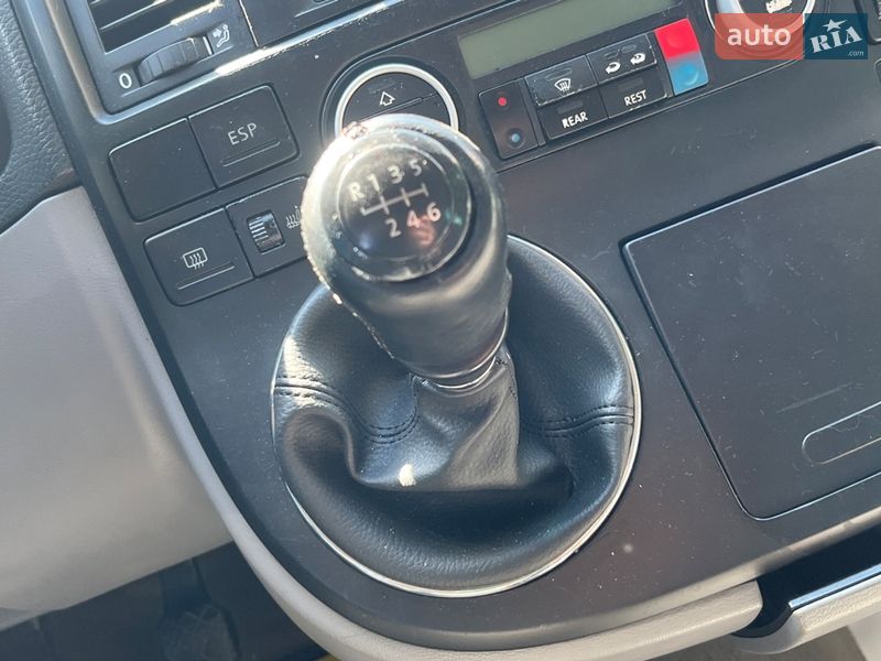 Минивэн Volkswagen Multivan 2008 в Стрые
