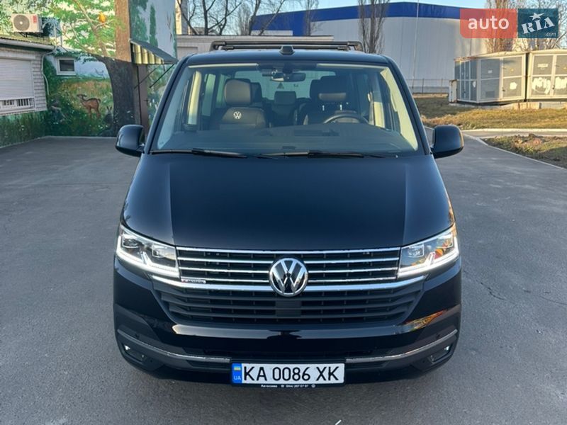 Минивэн Volkswagen Multivan 2024 в Киеве