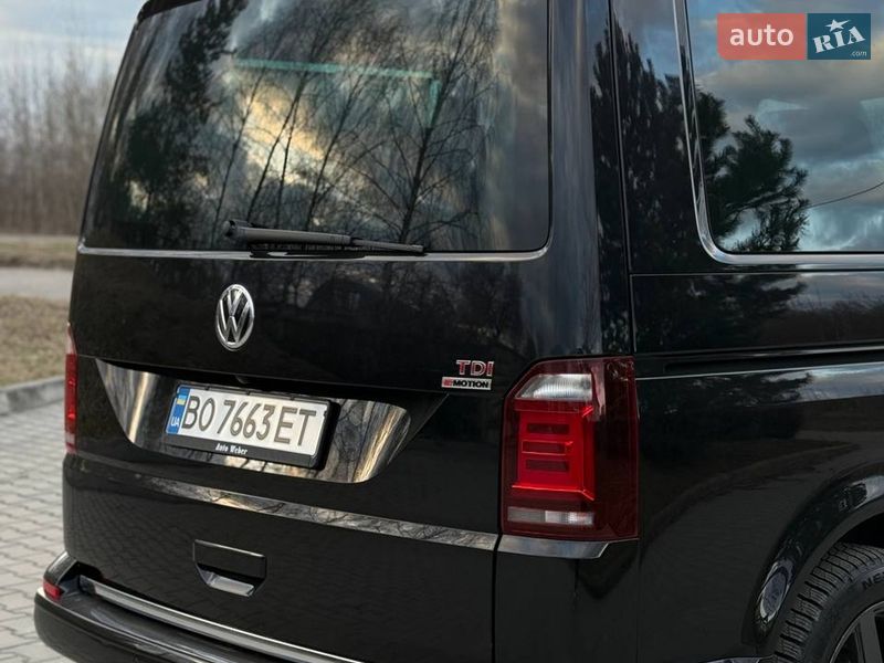 Мінівен Volkswagen Multivan 2016 в Луцьку