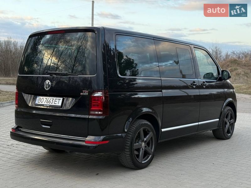 Мінівен Volkswagen Multivan 2016 в Луцьку
