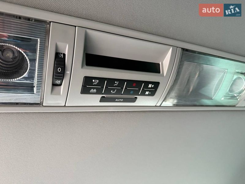 Мінівен Volkswagen Multivan 2016 в Луцьку