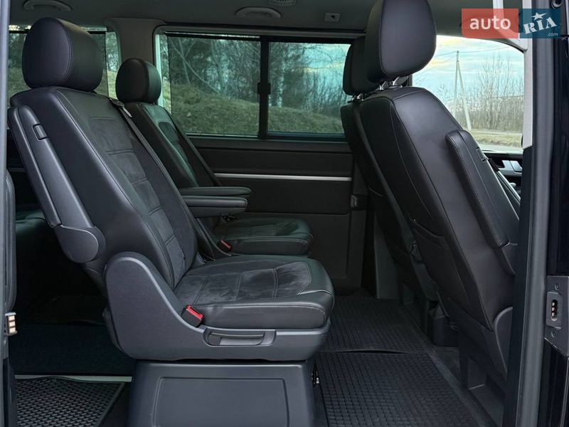 Мінівен Volkswagen Multivan 2016 в Луцьку