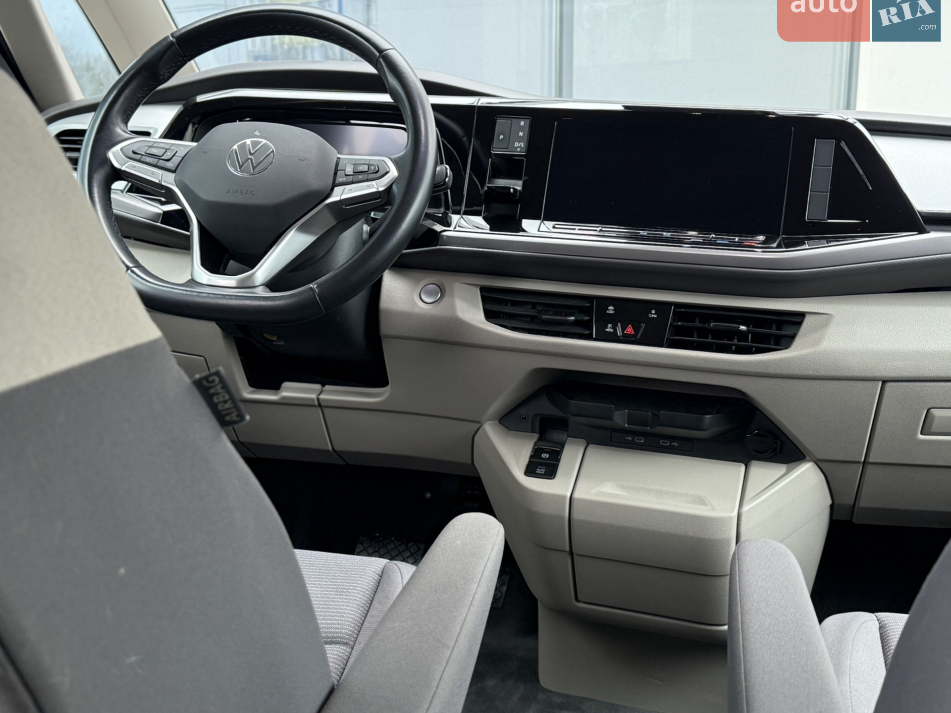 2022 Volkswagen Multivan - мініатюра 28