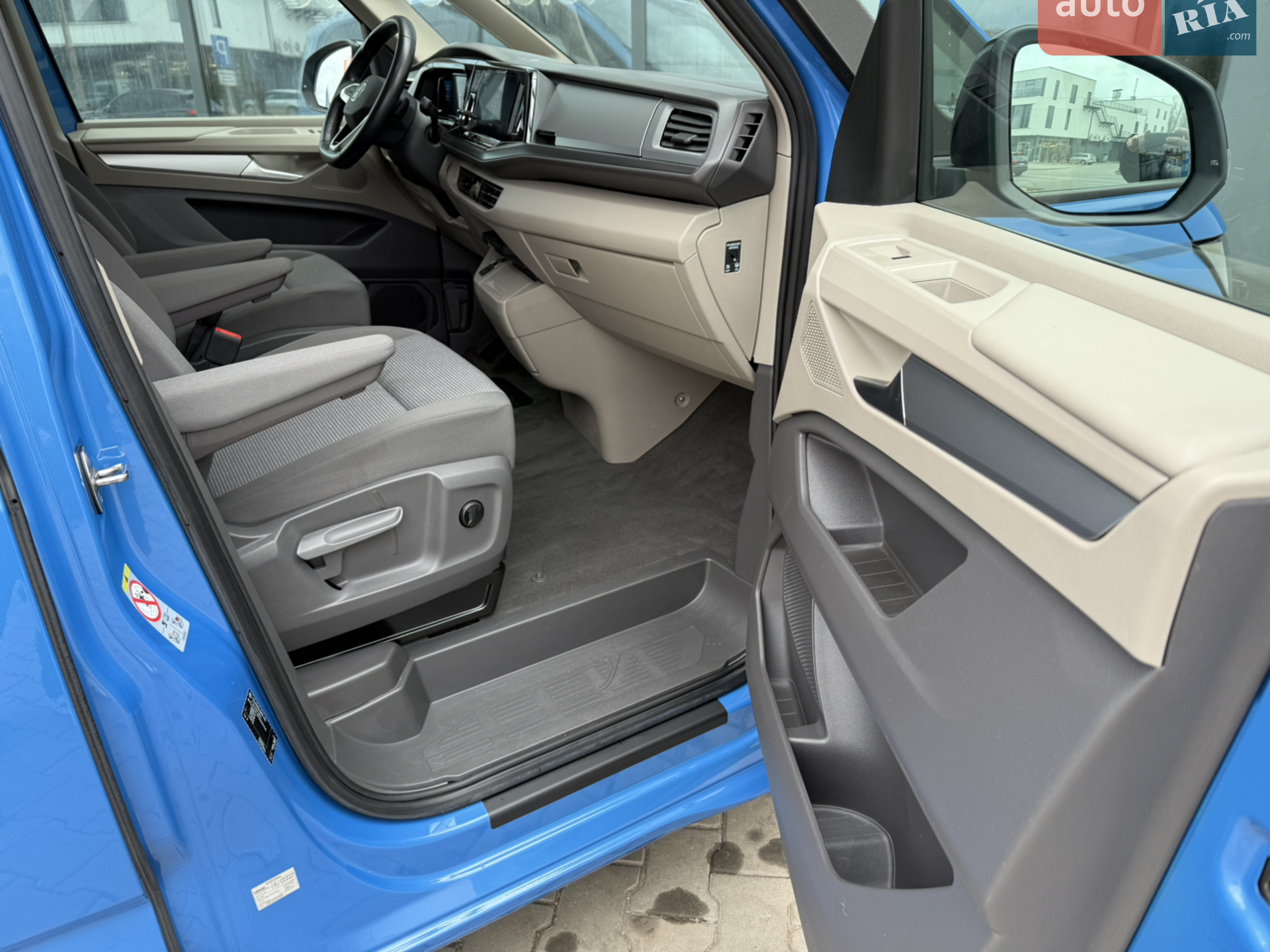 2022 Volkswagen Multivan - мініатюра 39