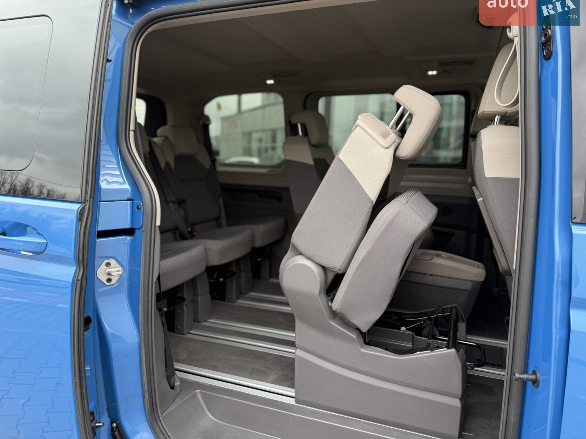 2022 Volkswagen Multivan - мініатюра 36