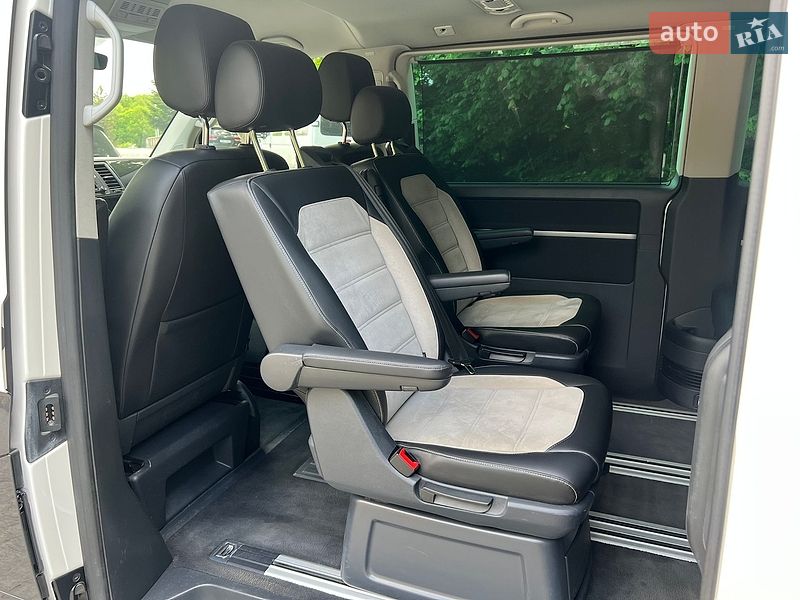 Мінівен Volkswagen Multivan 2017 в Чернівцях фото 16 Мінівен Volkswagen Multivan 2017 в Чернівцях