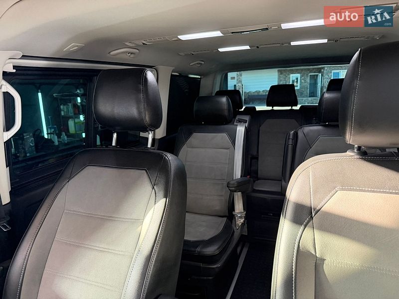Минивэн Volkswagen Multivan 2021 в Львове