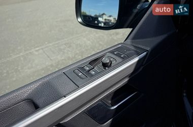 Минивэн Volkswagen Multivan 2019 в Киеве фото 39 Минивэн Volkswagen Multivan 2019 в Киеве