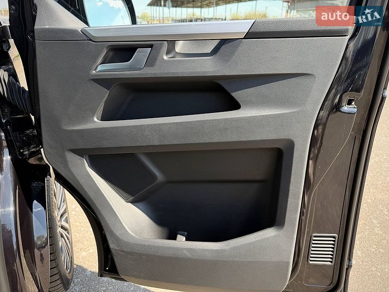Минивэн Volkswagen Multivan 2019 в Киеве фото 62 Минивэн Volkswagen Multivan 2019 в Киеве