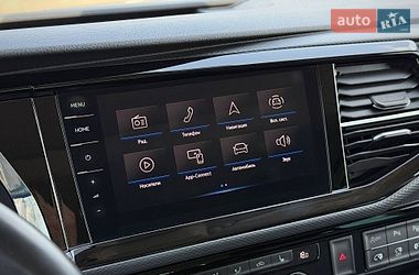 Минивэн Volkswagen Multivan 2019 в Киеве фото 83 Минивэн Volkswagen Multivan 2019 в Киеве
