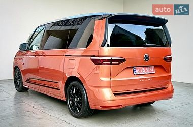 Мінівен Volkswagen Multivan 2022 в Чернівцях