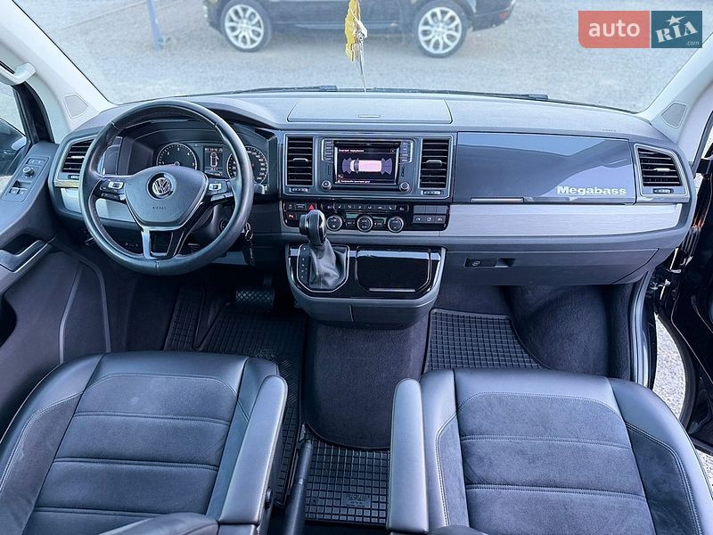 Минивэн Volkswagen Multivan 2018 в Иршаве