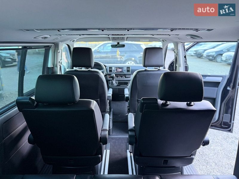 Минивэн Volkswagen Multivan 2018 в Иршаве