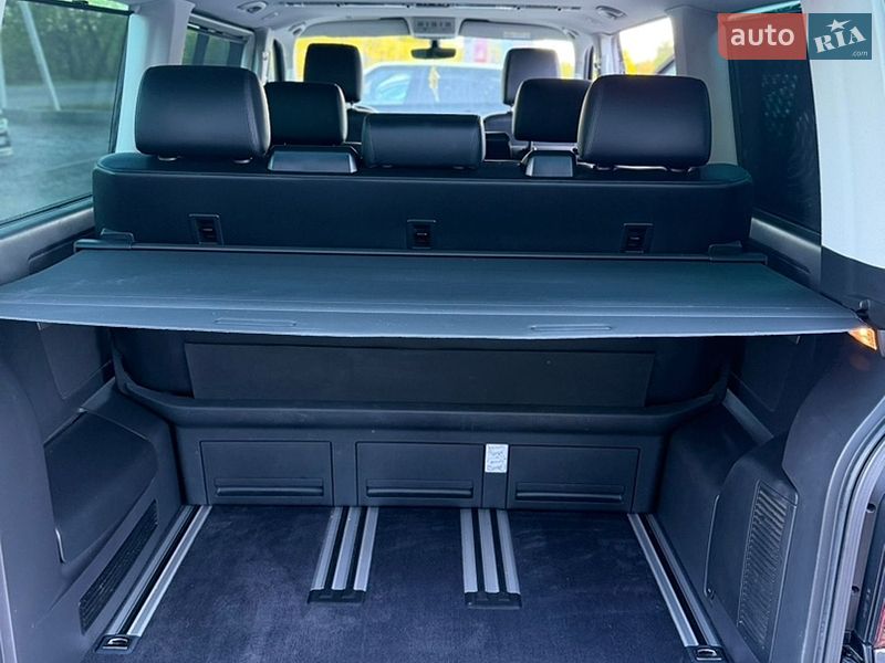 Минивэн Volkswagen Multivan 2018 в Иршаве