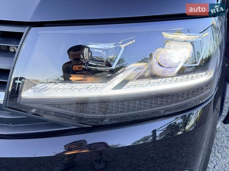 Минивэн Volkswagen Multivan 2018 в Иршаве
