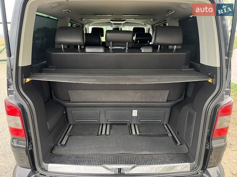 Минивэн Volkswagen Multivan 2009 в Умани