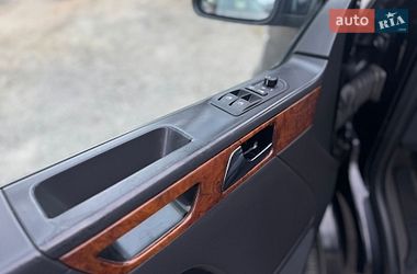 Минивэн Volkswagen Multivan 2009 в Умани