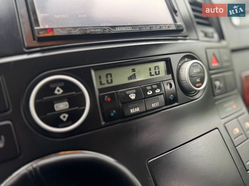 Минивэн Volkswagen Multivan 2009 в Умани