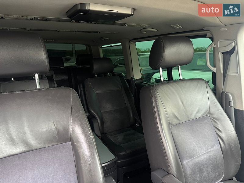 Минивэн Volkswagen Multivan 2009 в Умани
